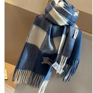 Women's Burberry Classic War Horse Scarf 32*180